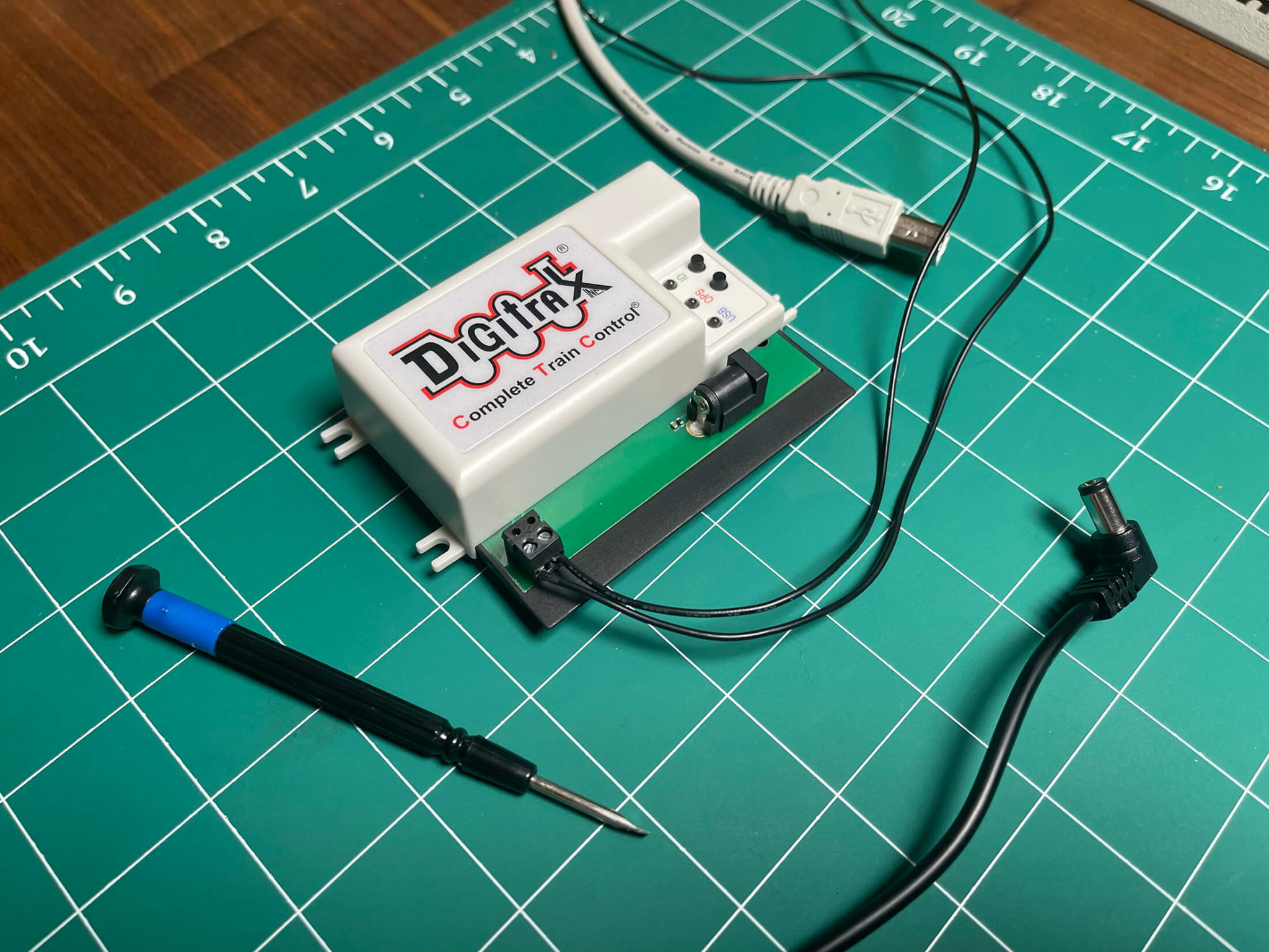 Ensure your new Digitrax PR4 is connected to your track!